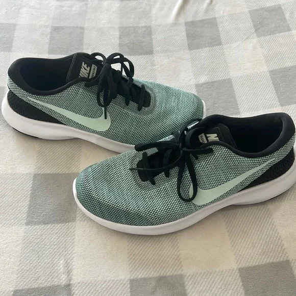 Nike Women's Sneakers - Mint Green and Black - Picture 1 of 6